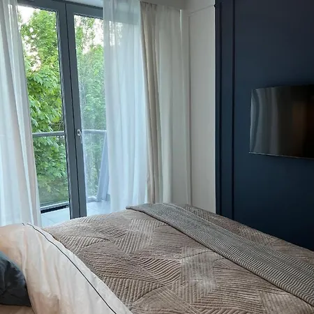 Apollo Luxury Dolny *