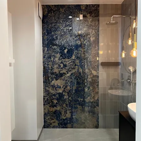 Apollo Luxury Dolny *