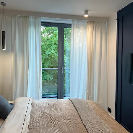 Apollo Luxury Dolny *